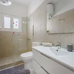 Near The Ocean And Sun Terrace Apartman *